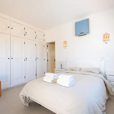 Casa Pazovida - Great 3-bedroom With Private Pool *