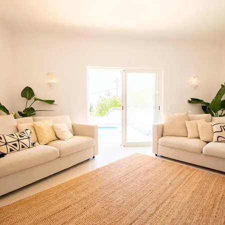 Casa Pazovida - Great 3-bedroom With Private Pool