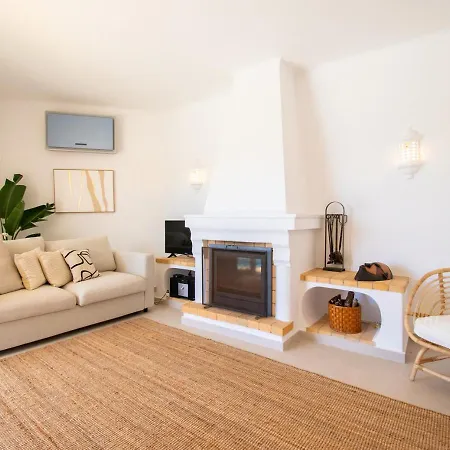 Casa Pazovida - Great 3-bedroom With Private Pool *